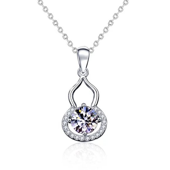 1ct. t.w. Diamond Pear Shape Necklace - Picture 1 of 13